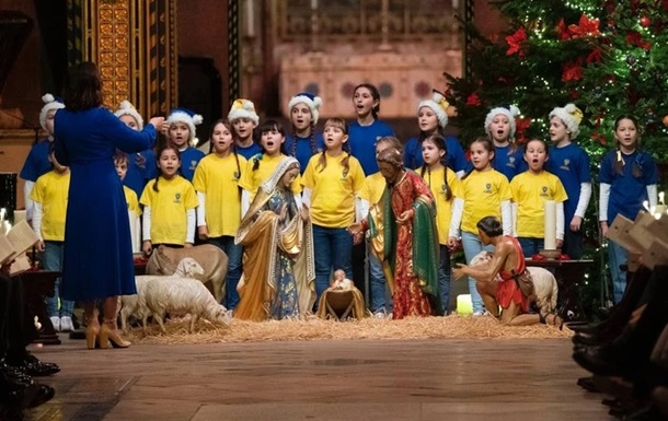 Напередодні Різдва український дитячий хор виступив перед королівською родиною