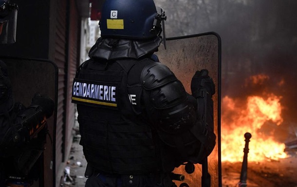 Стрілянина в Парижі: затриманий ненавидів іноземців