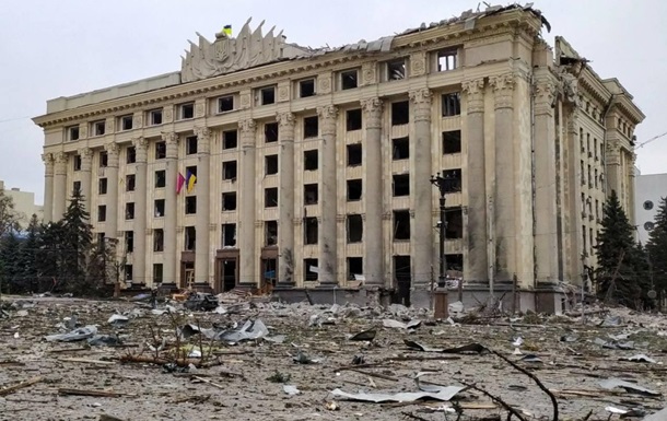 Здание Харьковской ОГА законсервировали
