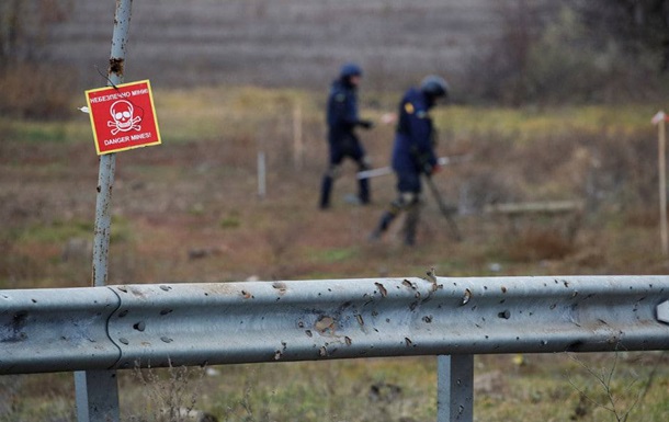 На Харківщині на вибуховому пристрої підірвалися дорослий та дитина