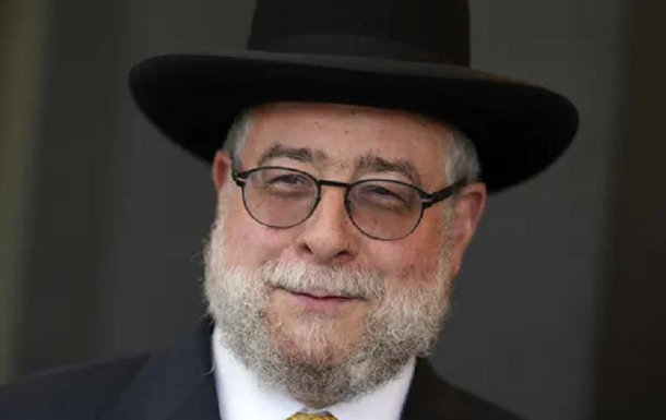 Колишній головний рабин Москви закликав євреїв виїхати з Росії