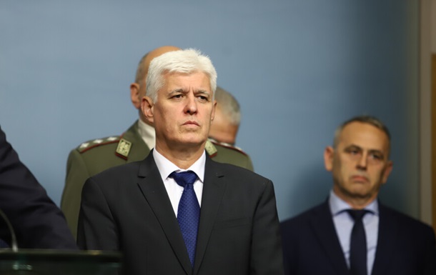 Болгарія пояснила, чому не відправляє в Україну снаряди