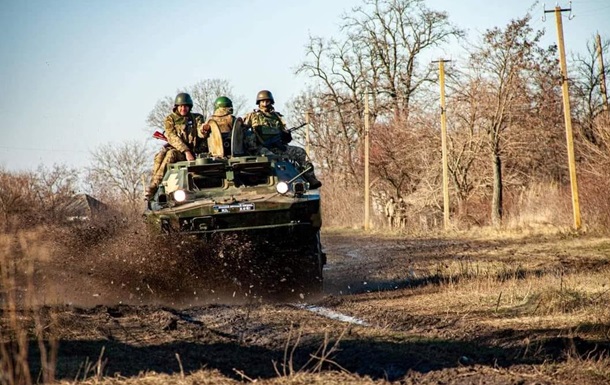 ВСУ отбили 16 атак врага на Донбассе - Генштаб