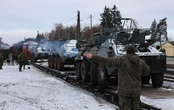 РФ перебросила в Беларусь еще один военный эшелон