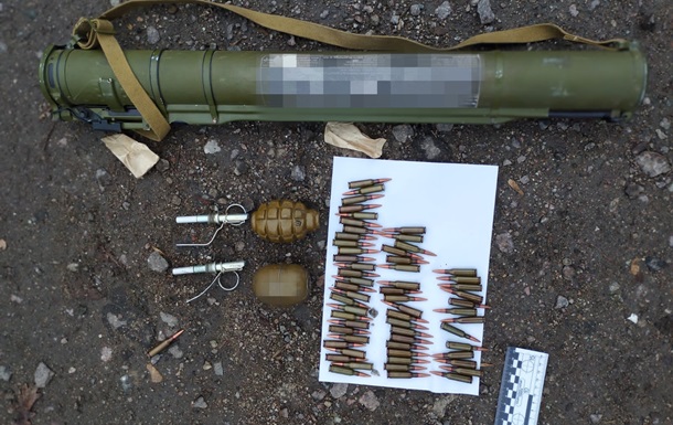 У Дніпропетровській області на вулиці продавали гранатомет та гранати