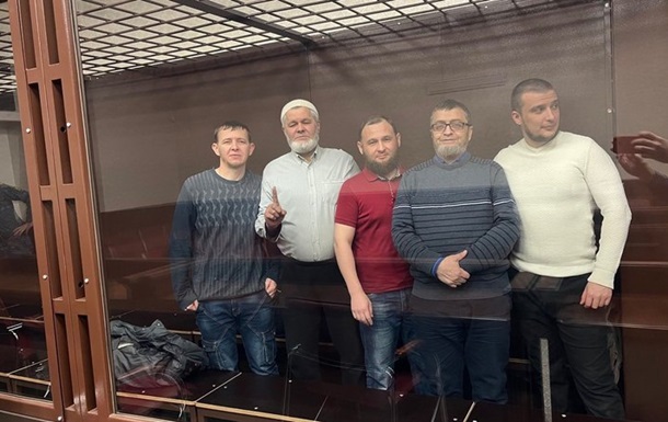Пятеро крымских татар получили по 13 лет тюрьмы