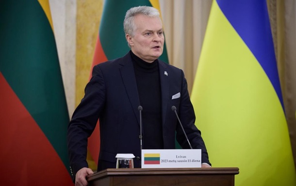 Литва передасть Україні зенітки і системи ППО – Науседа
