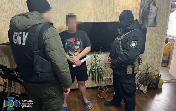 На Полтавщині затримали наркоторговців, що тримали в страху місцевих жителів
