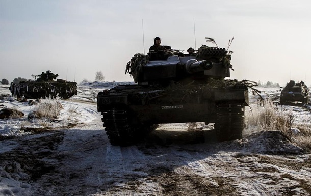 В ФРГ призвали скорее решить вопрос о танках для Украины