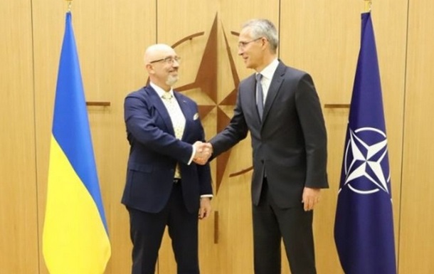 Глава НАТО встретится с Резниковым в Рамштайне