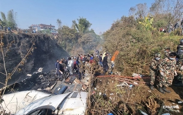 Літаком, що впав у Непалі, управляла вдова загиблого раніше пілота