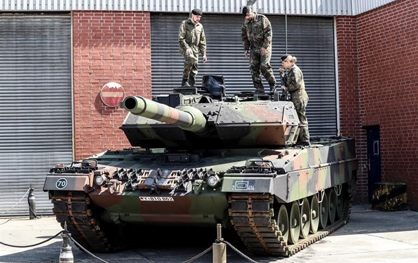 СМИ узнали сколько танков ФРГ может передать Киеву