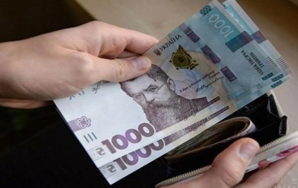 Украинцы массово не платят по кредитам: дела идут в суды