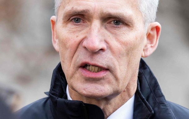 Stoltenberg does not rule out increasing NATO's defense budget