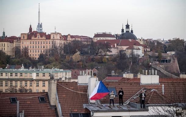 Чехія отримала першу компенсацію від ЄС за зброю, передану Україні
