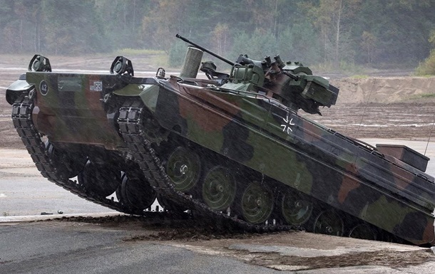 У Німеччині почнуть навчання українських військових на Marder та Leopard 2