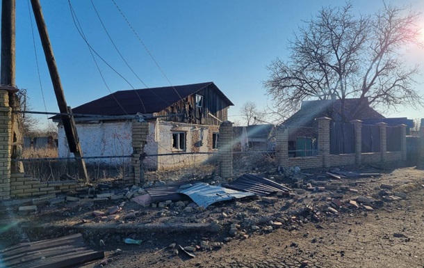 Внаслідок обстрілу селища на Донеччині загинуло двоє цивільних