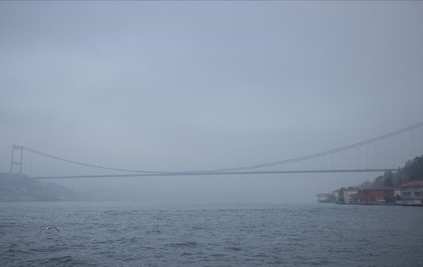 Traffic along the Bosphorus was suspended due to fog