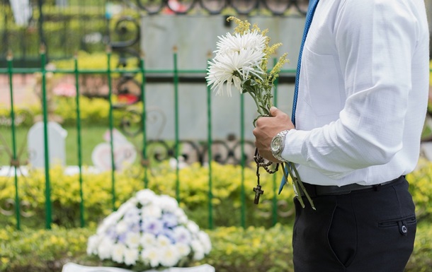 Бразилець інсценував власну смерть, щоб побачити  гостей  похорону