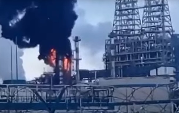 В РФ на заводе Лукойла произошел пожар - СМИ
