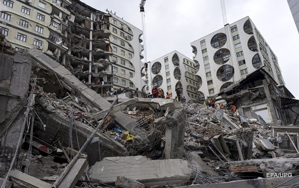 Seismologists in Turkey count 125 aftershocks