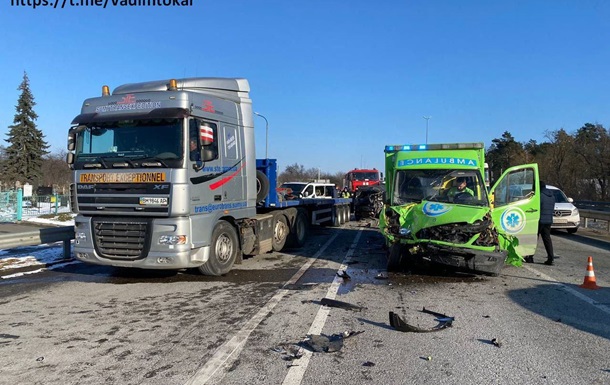 У Київській області сталася масштабна аварія