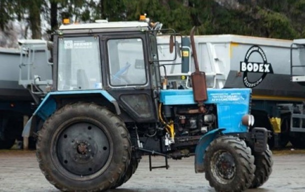 В Украине создали беспилотный трактор для разминирования