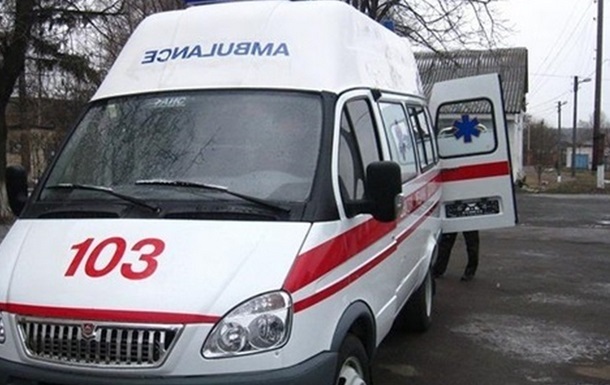 Війська РФ обстріляли станцію медичної допомоги у Бериславі, поранено чоловіка	