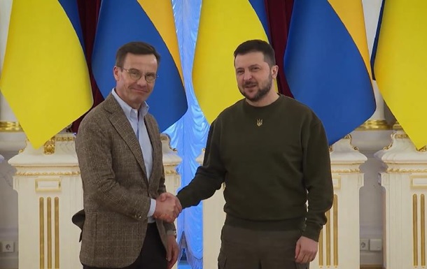 Зеленський зустрівся з прем єром Швеції у Києві