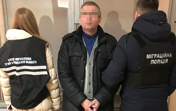 Во Львове арестовали священника, развращавшего собственную дочь - юристы
