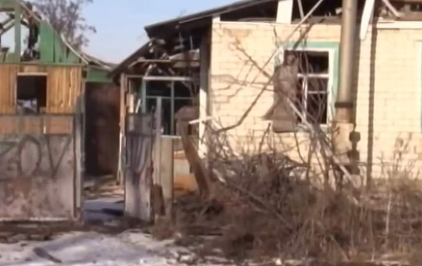 РФ обстріляла село на Луганщині: травмовано літню жінку