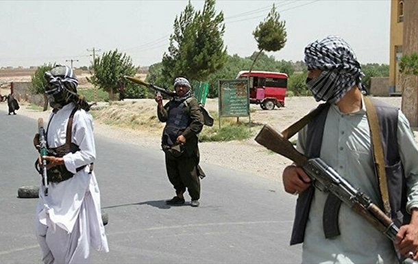  В Афганистане публично высекли плетьми 23 человека