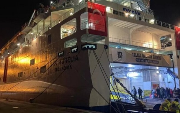 Постраждалих від землетрусу в Туреччині прийняв круїзний лайнер