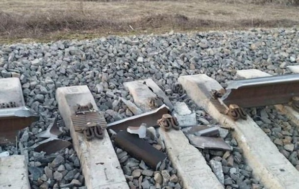 Партизаны повредили железную дорогу в Крыму - ЦНС