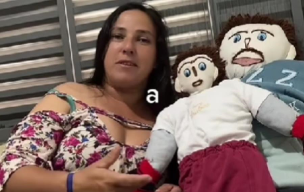 Дружина ганчіркової ляльки заявила про викрадення їхнього сина	