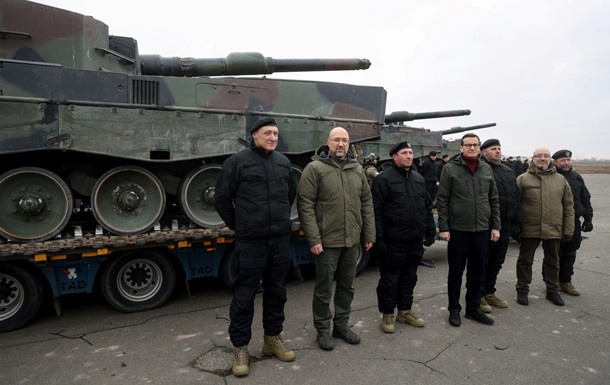 Shmygal presented the first Ukrainian Leopard tanks