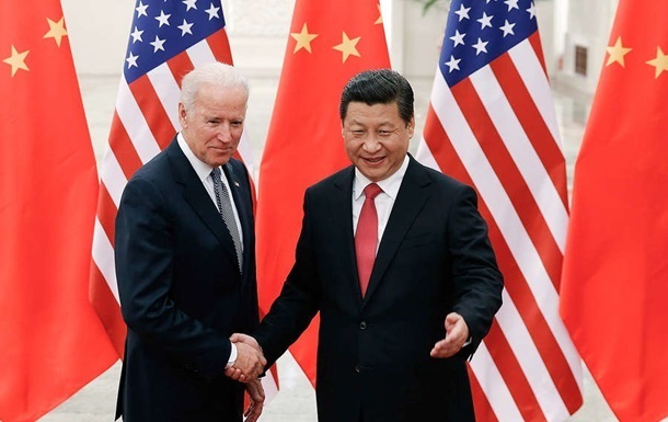 Байден пообіцяв Китаю жорстку відповідь у разі поставок зброї до РФ