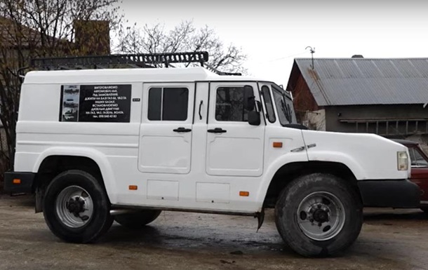 У Тернополі продають унікальний позашляховик Україна