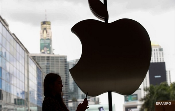 Производители продукции Apple хотят поикнуть Китай - Bloomberg