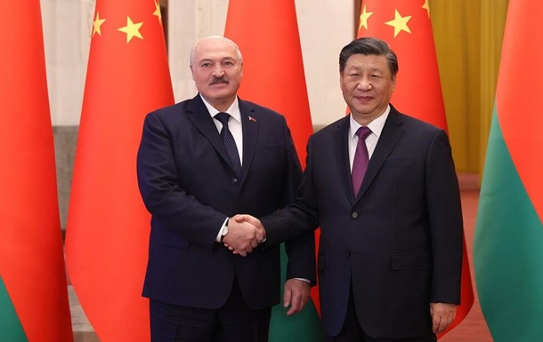 Лукашенко провів переговори із Сі Цзіньпіном