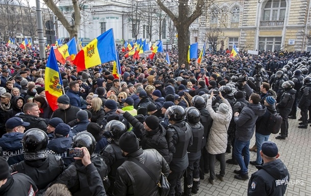 Попытка госпереворота? Что происходит в Молдове