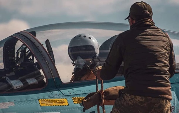 Украина ведет переговоры с Норвегией об обучении пилотов