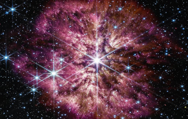 The James Webb telescope showed the transformation of a star into a supernova