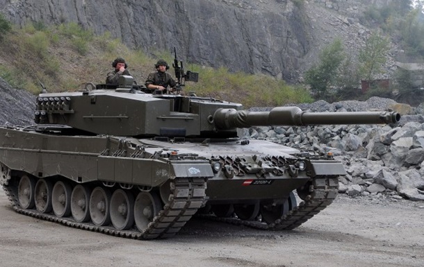 В Іспанії заявили про постачання в Україну танків Leopard
