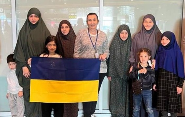 ГУР повернуло з полону в Сирії українських жінок та дітей