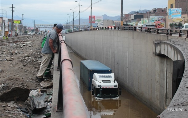 У Перу через циклон Яку загинули 65 людей