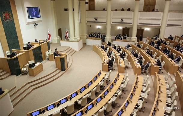 Парламент Грузии вернул на доработку законопроект о  деолигархизации 