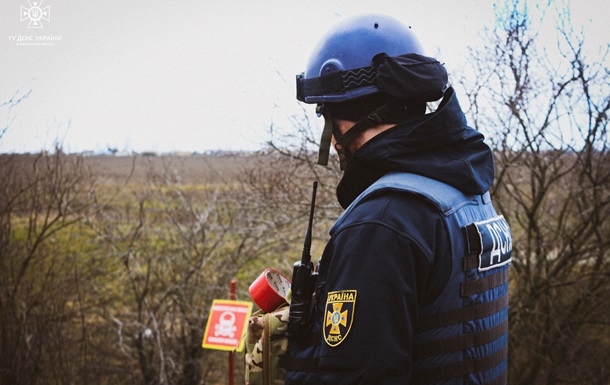 In the forest in the Kherson region, a man was blown up by a mine