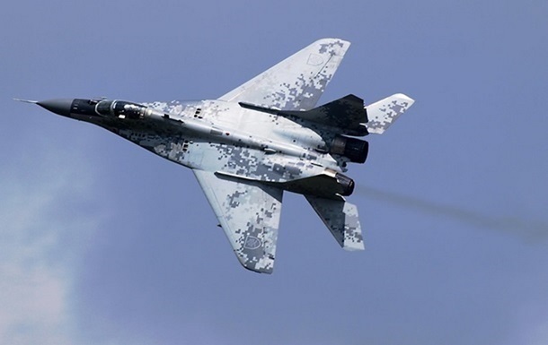 Ukrainian technicians receive MiG-29 in Slovakia