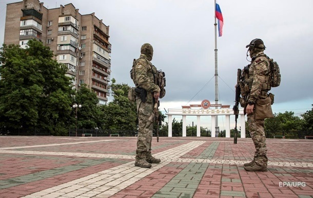 На Запорожье РФ создала новую милитаристскую организацию для подростков